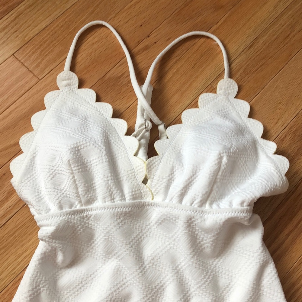 SOLD cupshe white one piece bathing suit